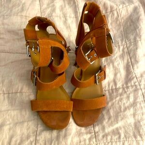 Crown vintage heels